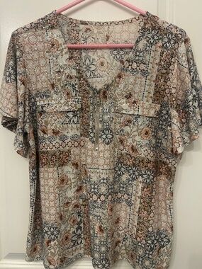 Attractive ladies lightweight blouse.